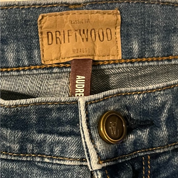 DRIFTWOOD Audrey Blue Jeans with Floral Embroidery Women’s Size 24 - Picture 7 of 9